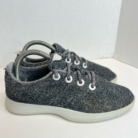 Allbirds Women’s Wool Runners Grey Lace Up Size 8M Merino Wool GUC - Picture 2 of 16